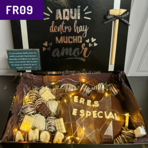 CAJA DE FRESAS FR09